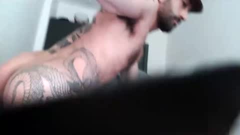 xlrealsandro online show from April 3, 11:40 am