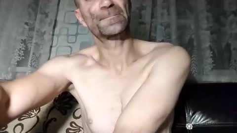 xploid1982 online show from November 14, 2:15 am