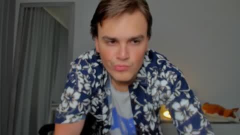 raul online show from September 22, 4:12 am