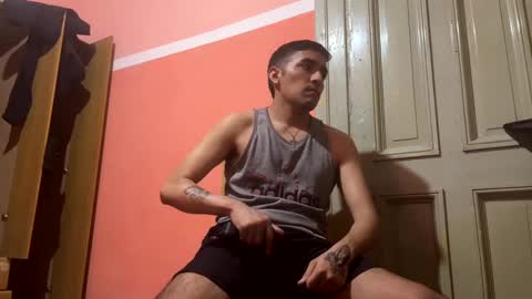 Snapshot of y0ungwithbrowndick chatting on December 5, 12:08 am BROWN DICK online show from December 5, 12:08 am