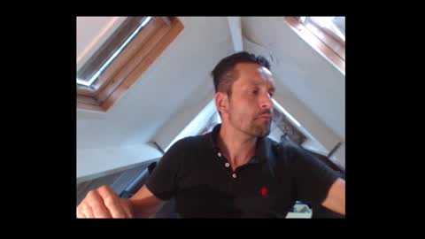 Snapshot of yallayalla1806 chatting on September 18, 9:22 am yallayalla1806 online show from September 18, 9:22 am