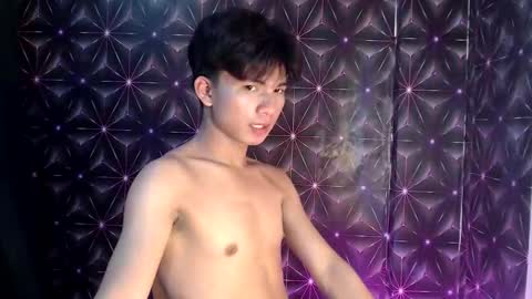 Snapshot of yami_sukehiroxxx chatting on October 17, 8:40 am yami_sukehiroxxx online show from October 17, 8:40 am