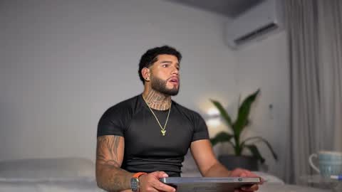 yamp sambrano online show from November 12, 12:16 am