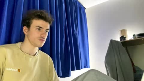 yayay333 online show from April 11, 11:08 pm