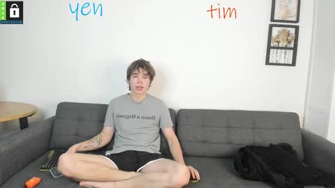 Snapshot of yen2025 chatting on September 17, 11:00 am Yen online show from September 17, 11:00 am