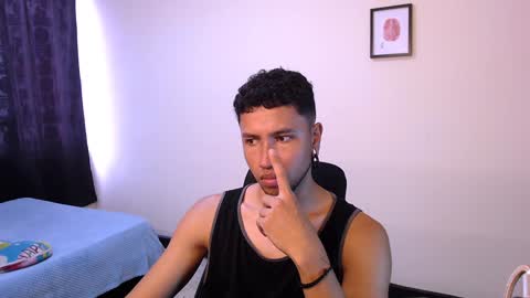 Yeff ind. model  online show from December 11, 6:05 pm