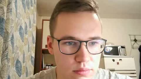 Yminoske online show from November 16, 3:25 pm