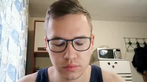 Yminoske online show from November 21, 4:11 am