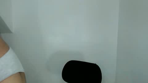 ynotyu online show from December 15, 12:02 pm