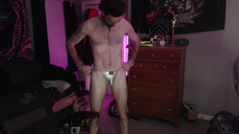 Snapshot of yogurtmaker chatting on December 20, 10:32 pm Yogurtmaker online show from December 20, 10:32 pm