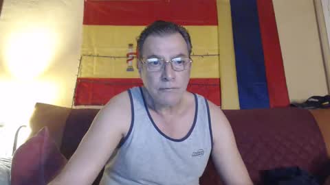 Snapshot of yosep44 chatting on January 5, 5:30 pm yosep online show from January 5, 5:30 pm