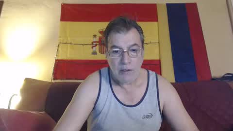 Snapshot of yosep44 chatting on December 27, 11:28 am yosep online show from December 27, 11:28 am