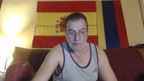 Snapshot of yosep44 chatting on December 29, 8:15 pm yosep online show from December 29, 8:15 pm