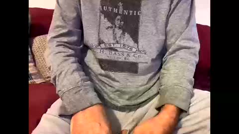 Snapshot of youneverknowimight2 chatting on October 13, 10:27 pm kindahorny online show from October 13, 10:27 pm