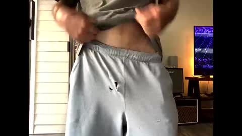 Snapshot of youneverknowimight2 chatting on October 5, 8:35 pm kindahorny online show from October 5, 8:35 pm