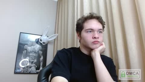 your_bunny123 online show from December 14, 3:46 am