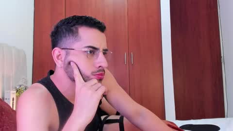 YOURBOYNEXTDOOR online show from February 27, 9:47 pm