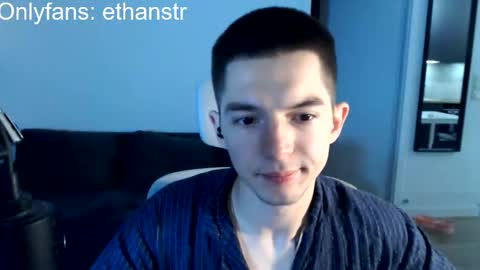 Snapshot of yourethan chatting on October 6, 6:45 pm yourethan online show from October 6, 6:45 pm