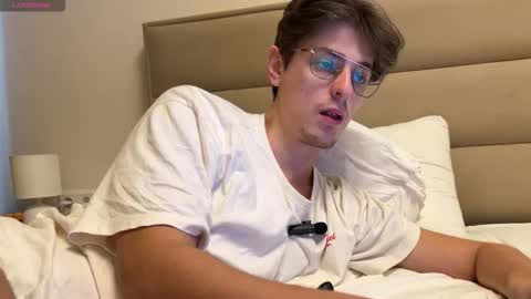 Chris online show from February 3, 6:11 am