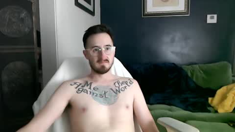 Snapshot of yourneighborhoodfriendlydick chatting on January 1, 8:35 am Sharing For Fun and Pleasure online show from January 1, 8:35 am