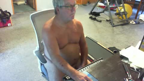 yourpoppi55 online show from June 26, 11:46 am