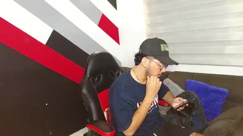 Zack  online show from May 31, 12:05 pm