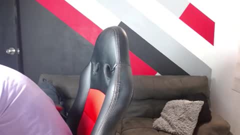 Zack  online show from February 3, 11:59 am