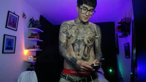 zac_muller1 online show from October 6, 5:23 am