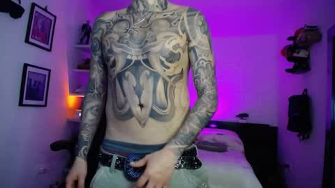 zac_muller1 online show from March 18, 5:54 am