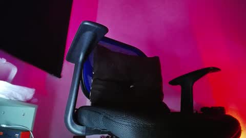 Zac Freelance model online show from November 13, 2:27 am