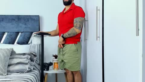 Richard online show from November 25, 5:48 pm