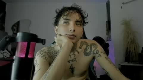 zack_tattoo online show from August 9, 1:35 am
