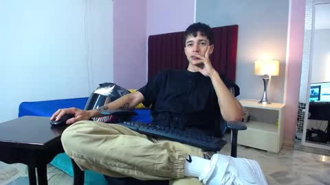 zack online show from December 31, 2:25 pm