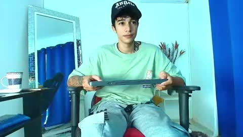 zack online show from February 14, 8:05 pm