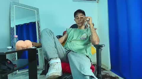 zack online show from February 24, 9:09 pm