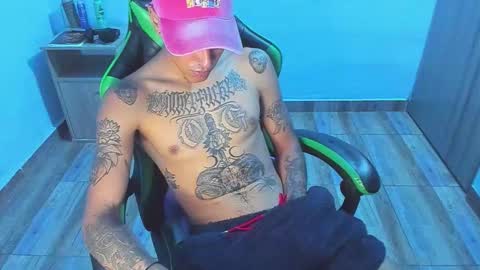 BiG Zafiro online show from December 20, 10:44 am