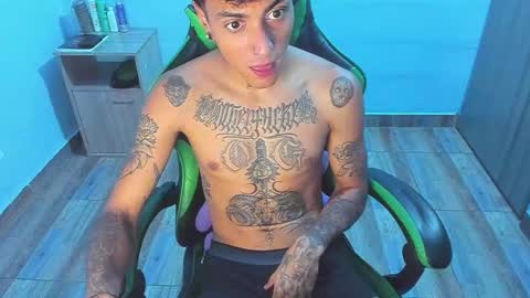 BiG Zafiro online show from December 16, 12:01 pm