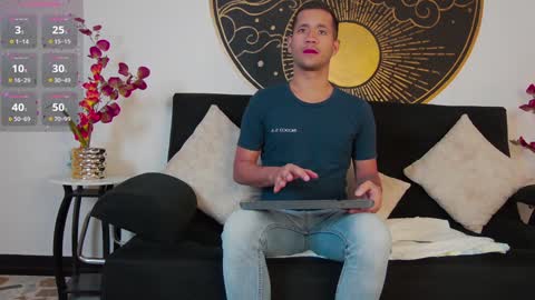 Snapshot of zaid_lion chatting on December 3, 11:43 am Zaid Mendoza online show from December 3, 11:43 am