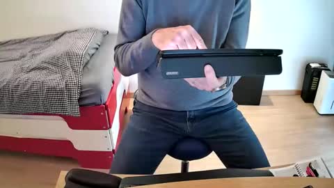 zebulon2023 online show from December 15, 10:12 am