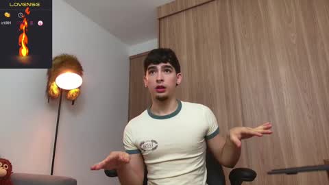 Snapshot of zenn_rush chatting on January 19, 11:56 am Zenn online show from January 19, 11:56 am