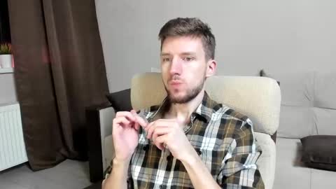 Andrew online show from February 12, 4:44 am