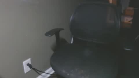 Snapshot of zerozero5555 chatting on October 23, 3:54 am bambi cumslut online show from October 23, 3:54 am