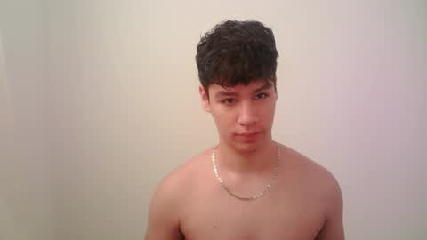 zeus_183 online show from December 19, 3:09 pm