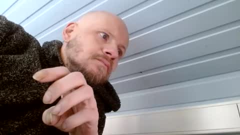 zolexthomas online show from January 9, 12:30 pm