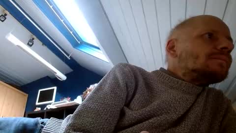 zolexthomas online show from December 26, 12:59 pm