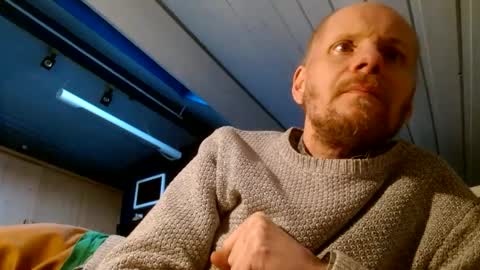 zolexthomas online show from January 2, 3:40 pm