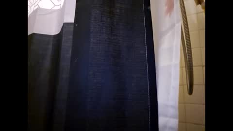 Snapshot of zx66_pyro chatting on December 3, 3:29 am zx66_pyro online show from December 3, 3:29 am