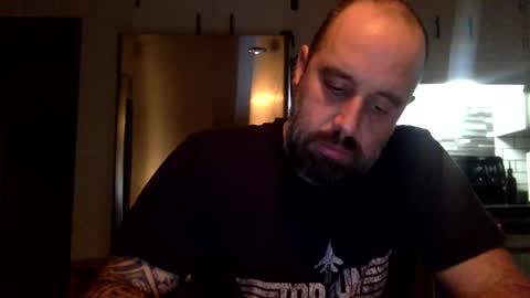 Snapshot of zzman9 chatting on February 10, 4:30 am ZZMan online show from February 10, 4:30 am