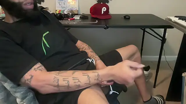 Snapshot of ANAKONDA_KIING chatting on December 3, 2:38 pm ANAKONDA KIING online show from December 3, 2:38 pm