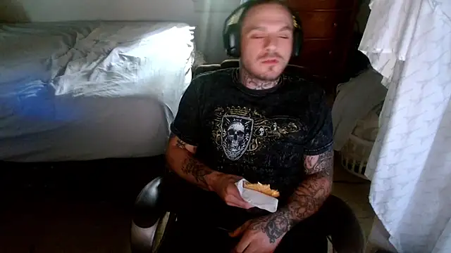 DADDY KANE8--- online show from April 13, 7:25 pm